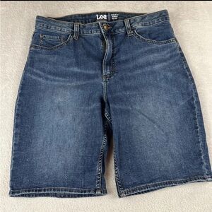 Lee womens regular fit medium wash blue denim bermuda shorts size 14M
